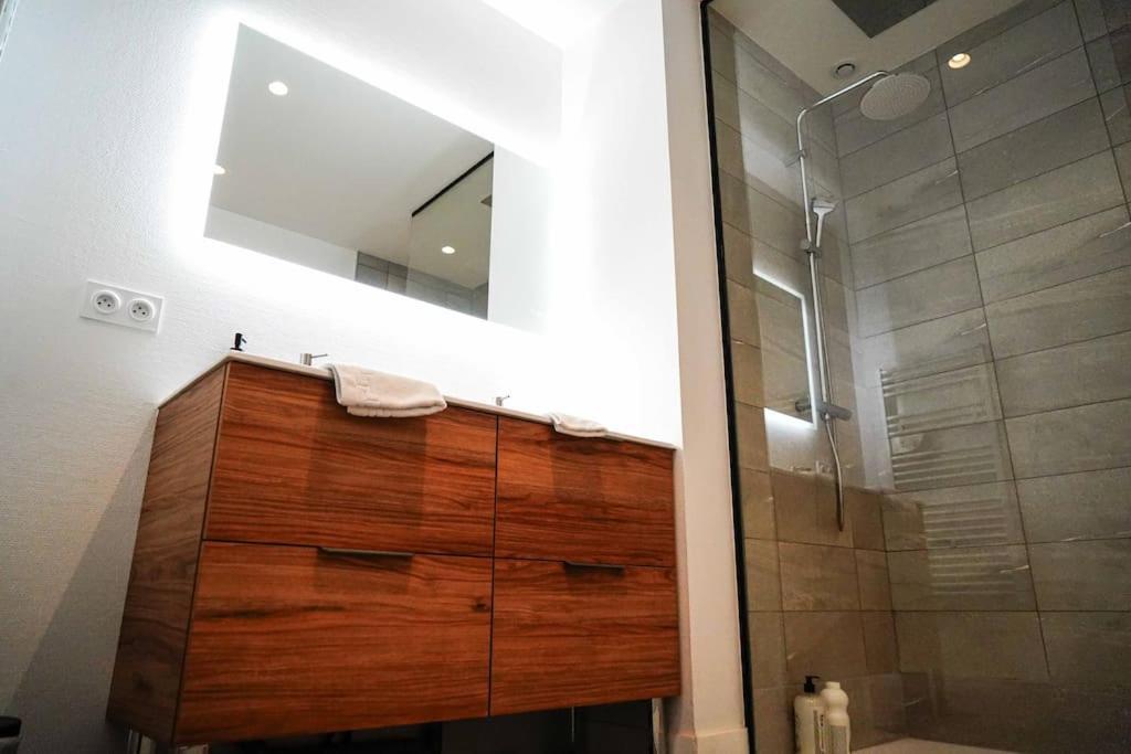 Apartament Le Rive Hugo • Elegance & Art De Vivre Châteauroux Zewnętrze zdjęcie